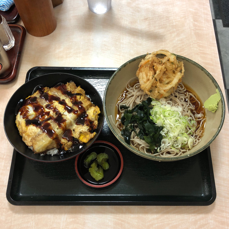穴子と茄子の天とじ丼セット（季節限定メニュー）(名代 箱根そば 成城学園前店)