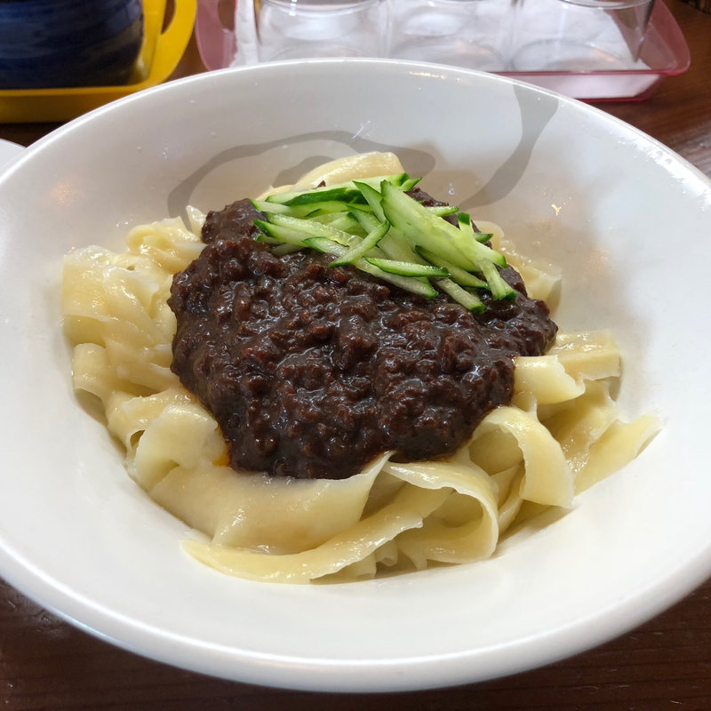 ジャージャー麺(刀削麺　丸新 )
