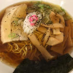 醤油ラーメン(ラーメン大皇)