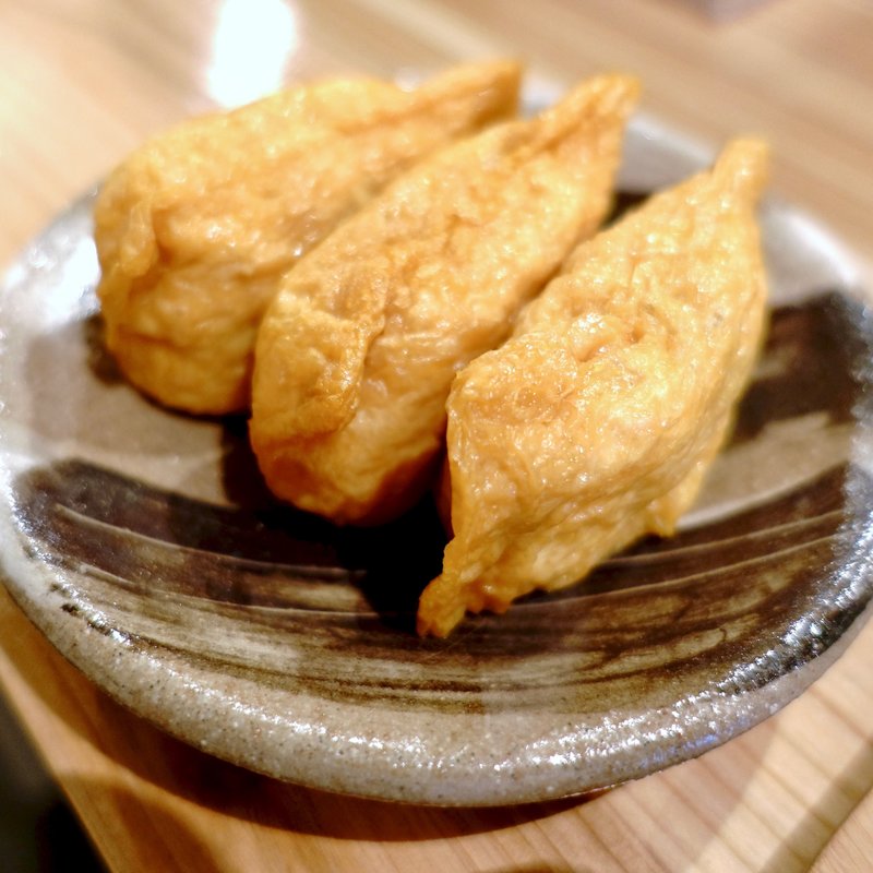 いなり（3ケ）(扇町うどん屋あすろう)