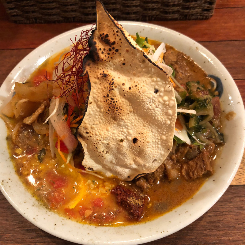 本日のあいがけカレー(カレー食堂 コモやん。)