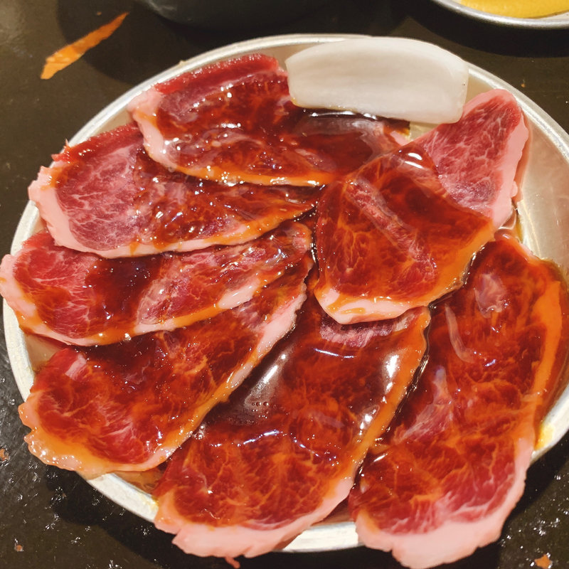 センボン(大衆ホルモン焼肉 順)