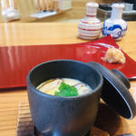 海老と椎茸の茶碗蒸し(鮨まぁさ)