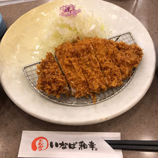 ロースカツ定食 とんかついなば和幸 田町店 の口コミ一覧 おいしい一皿が集まるグルメコミュニティサービス Sarah