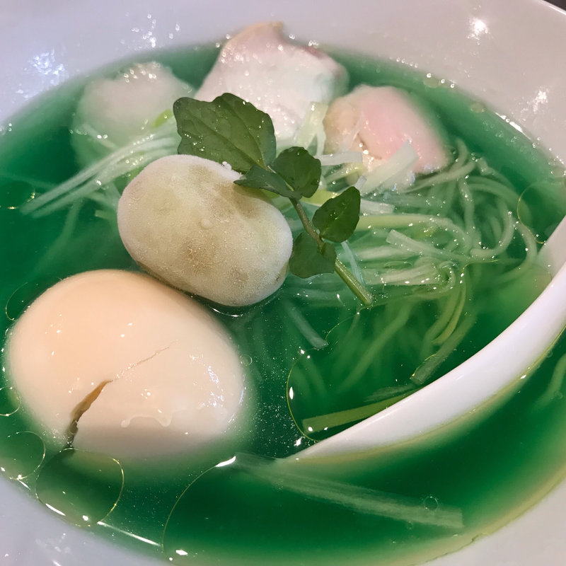 鶏清湯 白葡萄(濃厚鶏出汁拉麺 吉法師 KIPPOSHI)