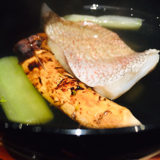 早松茸と小鯛の土瓶蒸し風お椀(鮨 料理 一高)