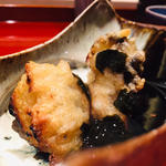 三重県産岩牡蠣天麩羅の炭火焼w/吉野葛と有明海苔の餡