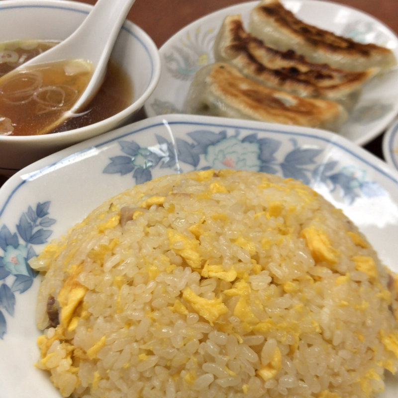 チャーハンと餃子(珍來 西川口東口店)