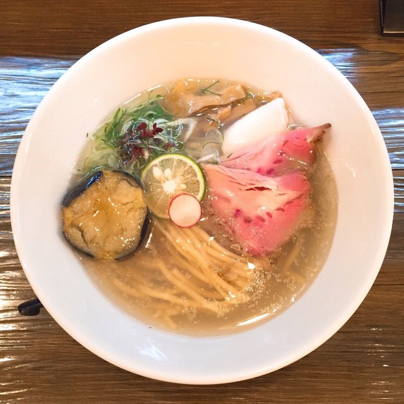 〜きのこオイル〜貝塩らーめん(金彩〜KinIro〜)