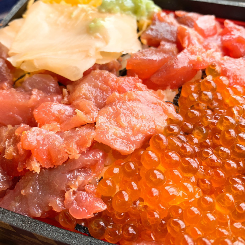 まぐろいくら弁当(八子弁)(新幹線)