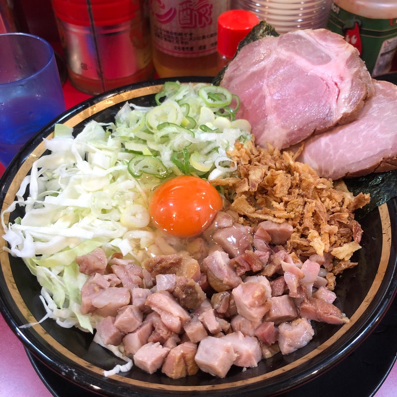 油そば(千切りキャベツ変更)・チャーシュー増し(とらきち家 )