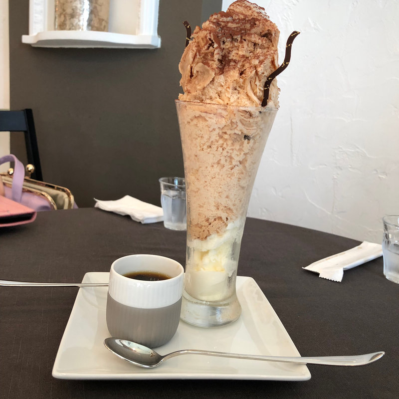 ミルクティーかき氷 アイリッシュモルト(ロンネフェルト 名古屋)