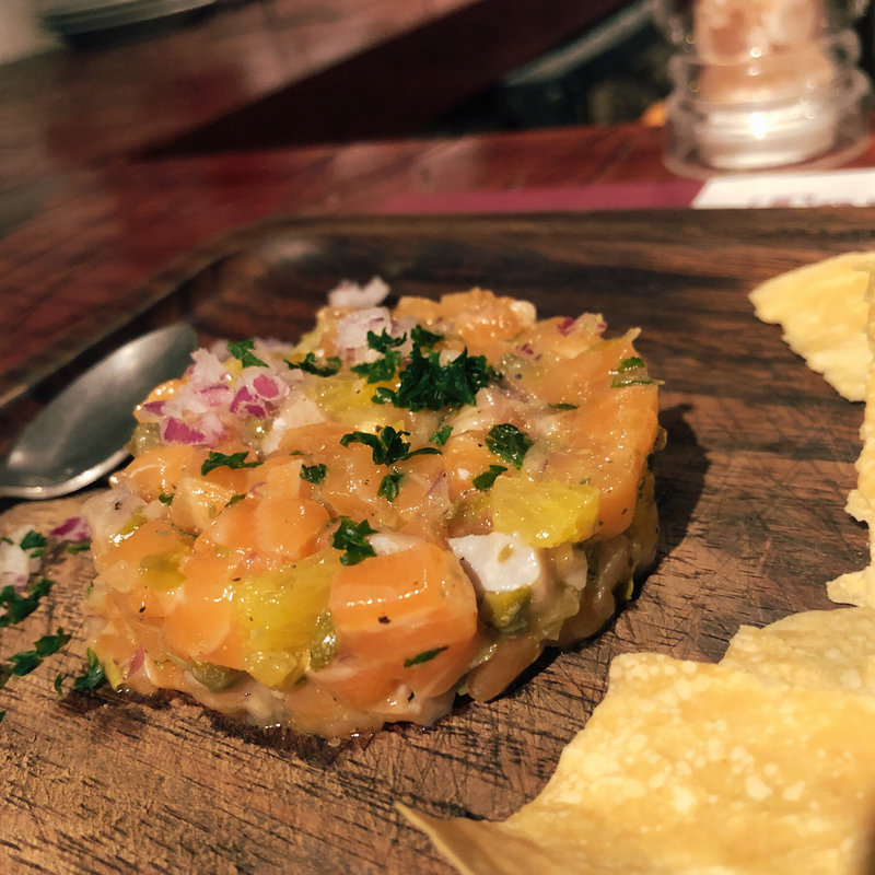 サーモンとオレンジのタルタル(サクレフルール)