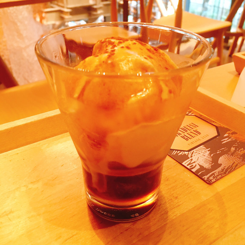 ハウスアフォガート(スターバックスリザーブロースタリー東京)