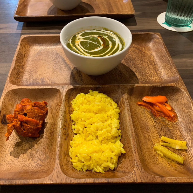 レギュラー(カレー1種類)＊パラクパニールカレー＊(カリー屋 POKHARA)