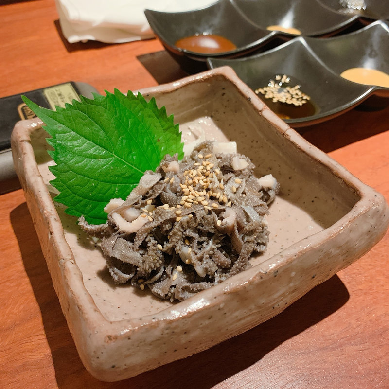 センマイ刺し(黒毛和牛 BAKURO 薬院本店)