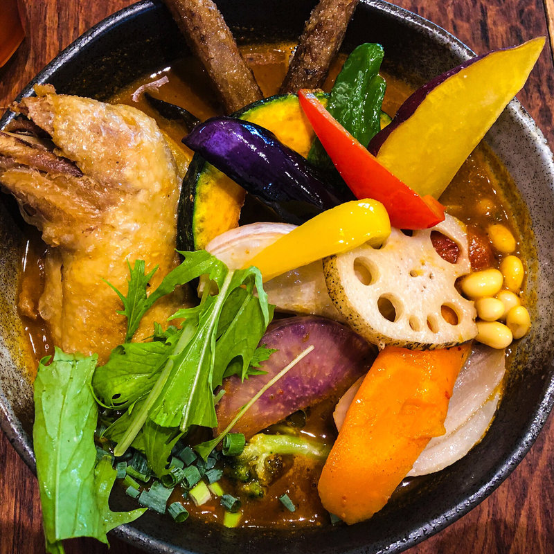 チキンと1日分の野菜20品目(チキンパリパリ)(Rojiura Curry SAMURAI.鎌倉店)