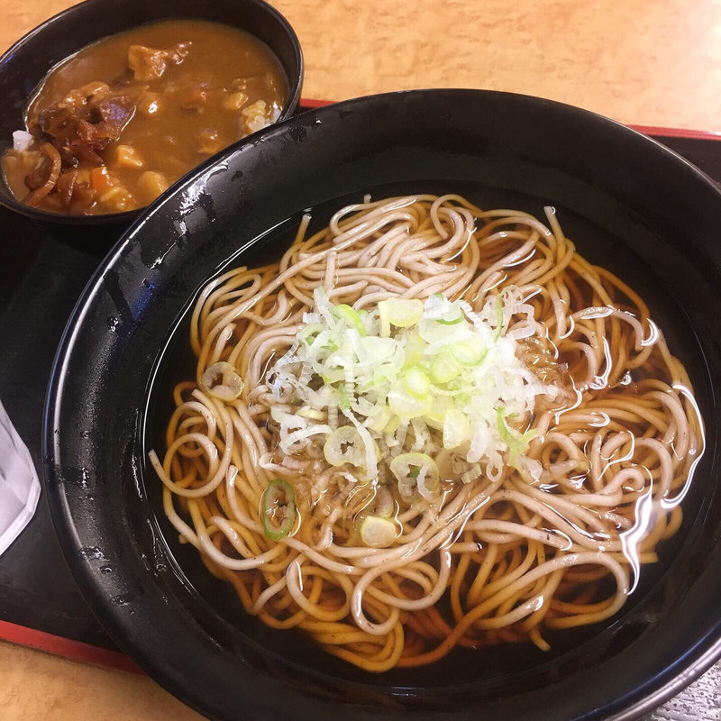 ミニカレー丼セット(成田駅そば )