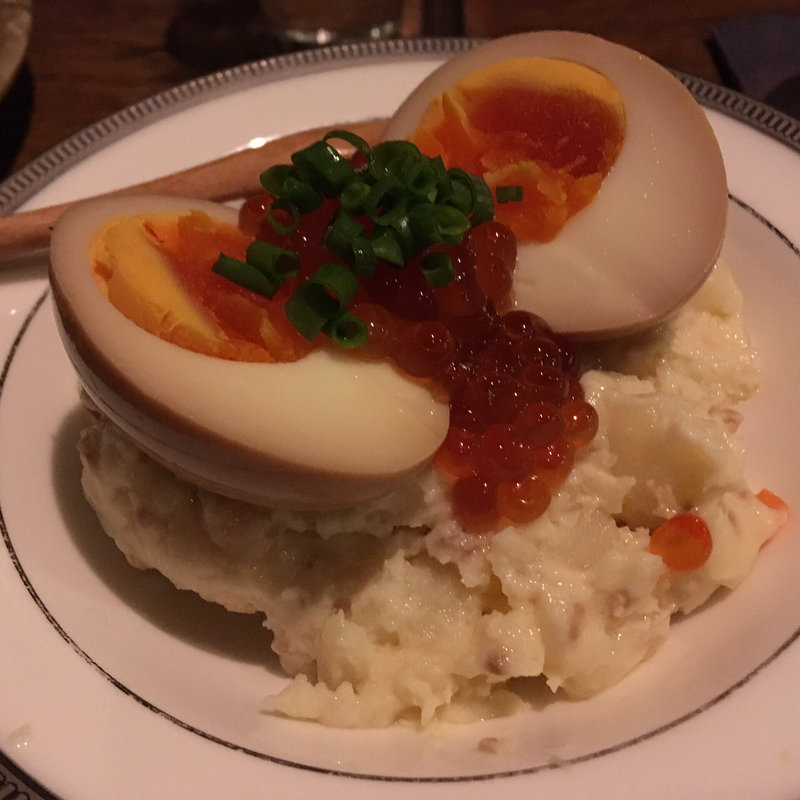 こぼれイクラのポテトサラダ(ウォッカトニック （WODKA TONIC）)