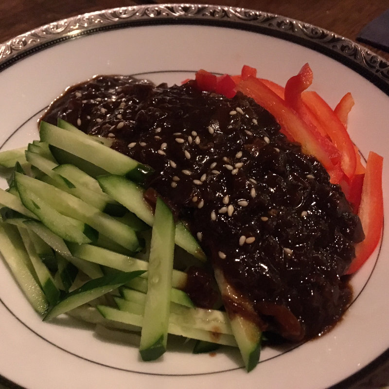 特製ジャージャー麺(ウォッカトニック （WODKA TONIC）)