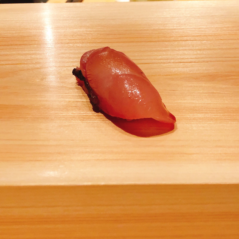 黒ムツの握り(鮨 利崎)