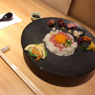 松坂牛の牛鮮丼(おにくのおすし 浅草店)