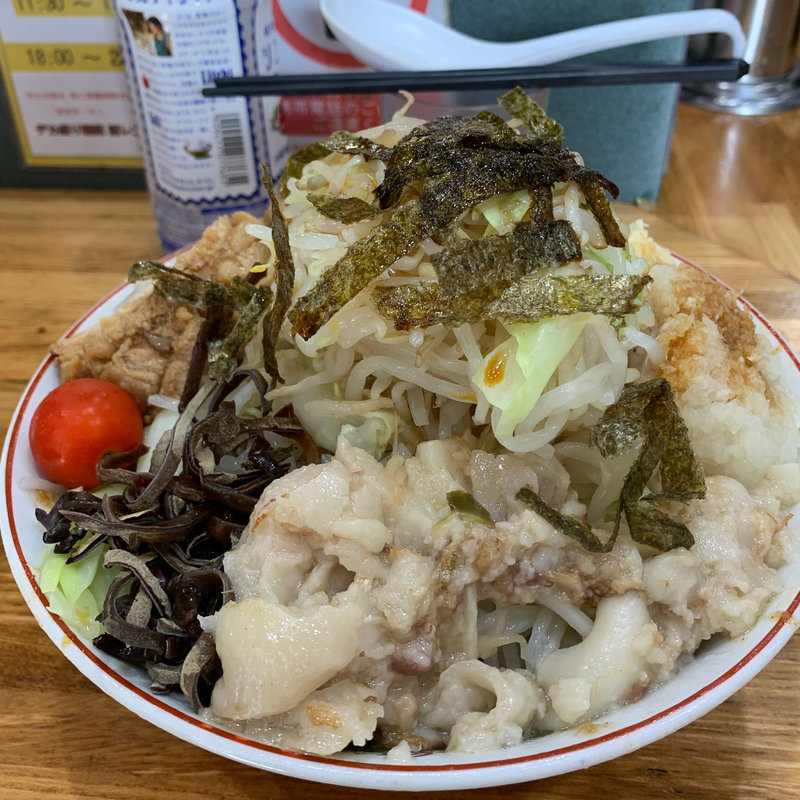 冷やしまぜそば(デカ盛り戦隊 豚レンジャー)