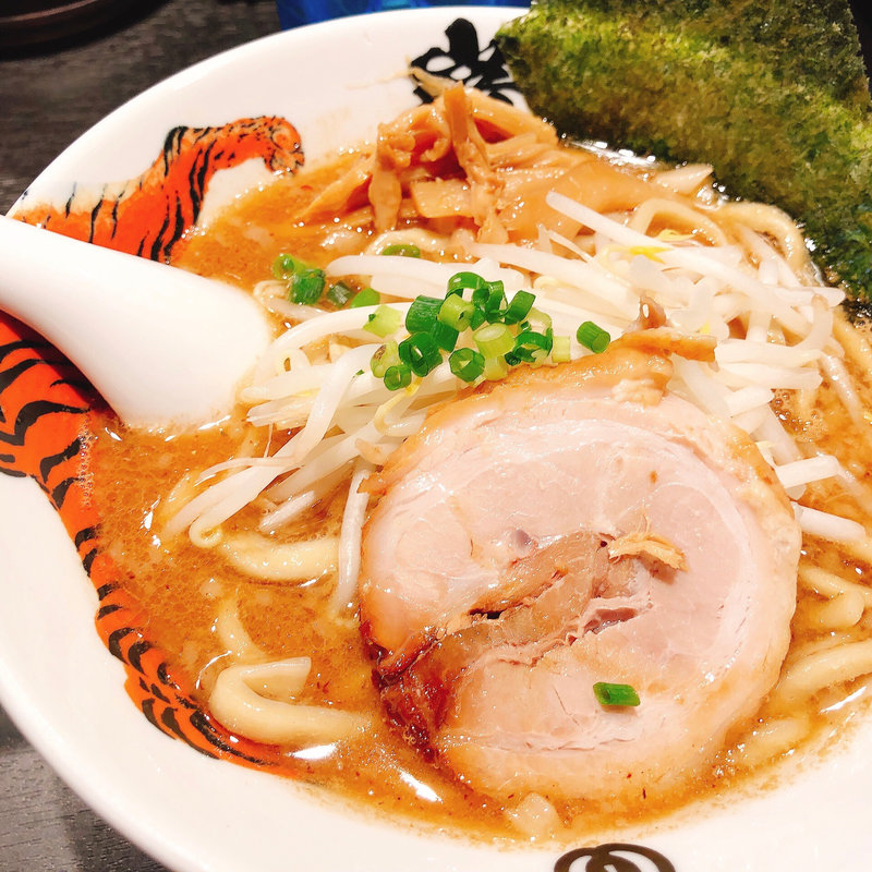 らー麺(秋葉原 麺屋武蔵 巌虎)