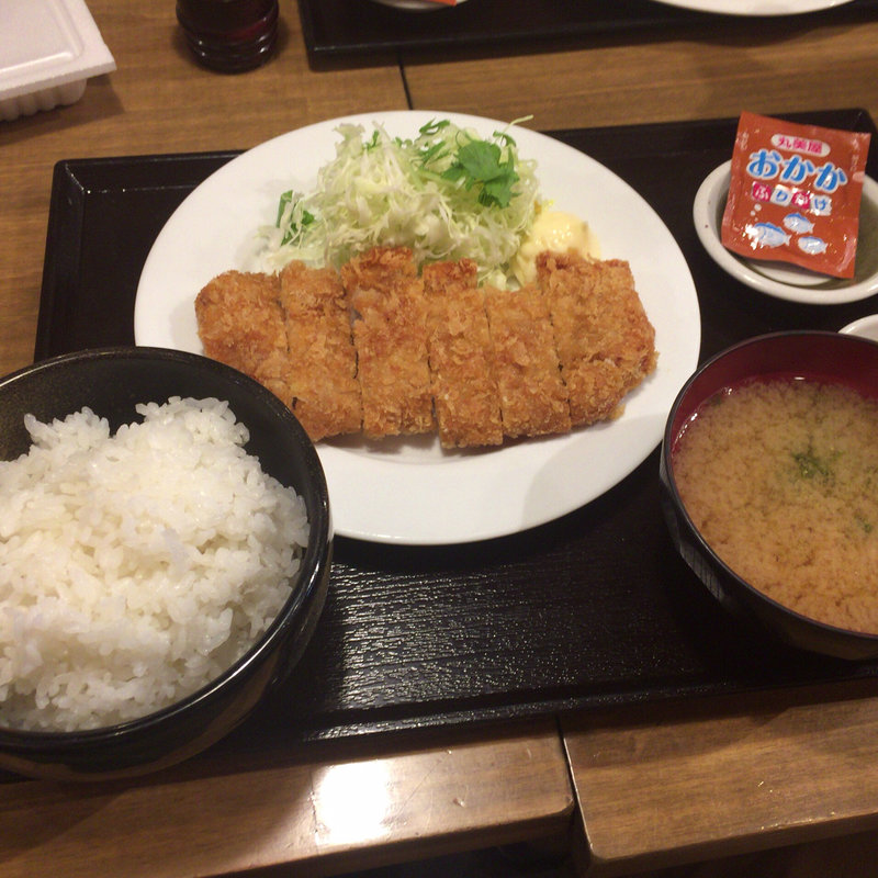 とんかつ定食(たから食堂)