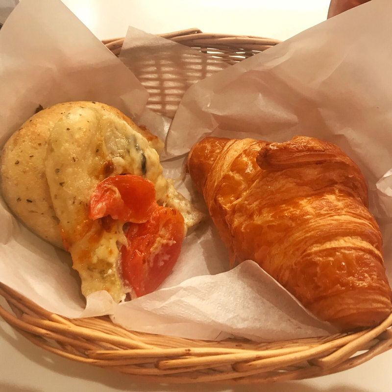 クロワッサン(メゾンカイザー 神楽坂店)