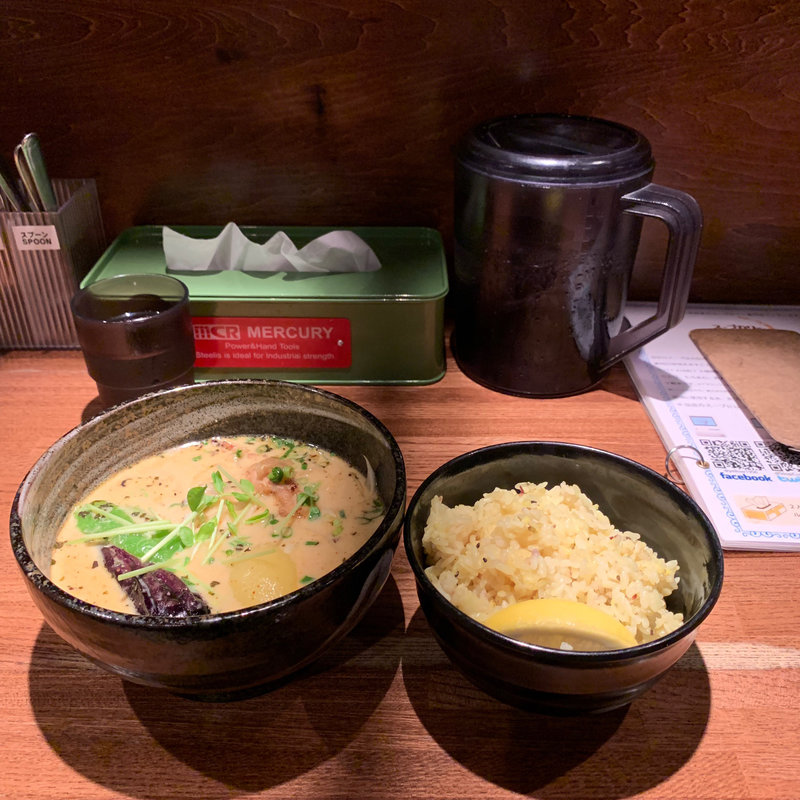 週替ランチカレー  せせりおろしポン酢(スープカリー イエロー)