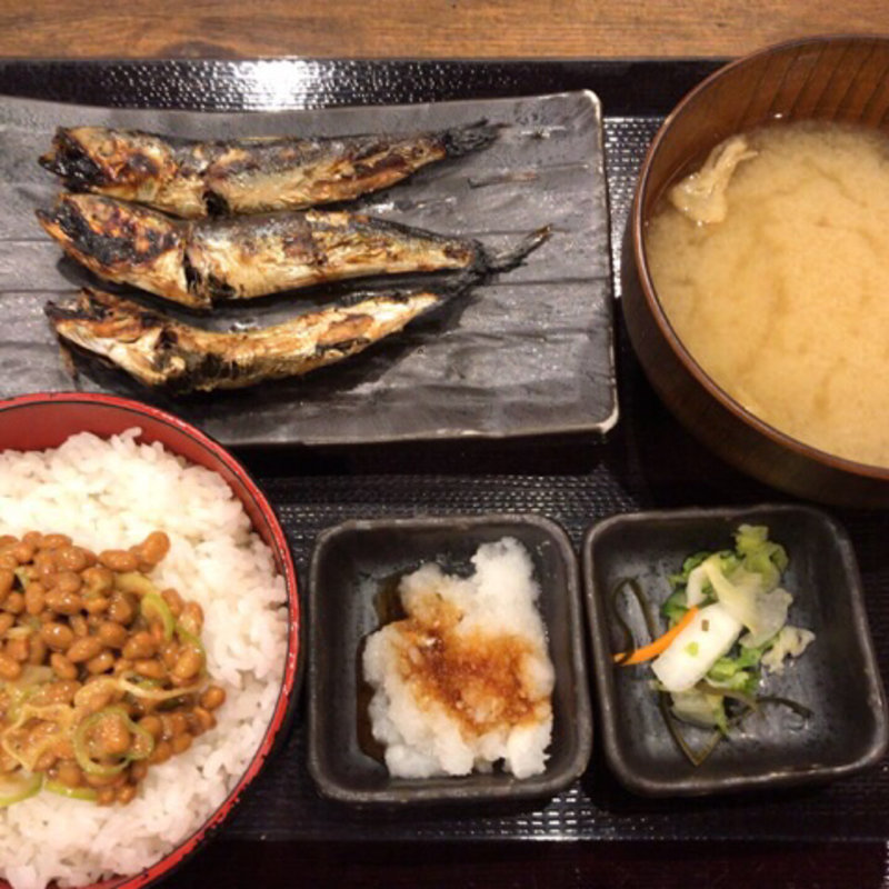 三羽いわし定食(しんぱち食堂北千住店)