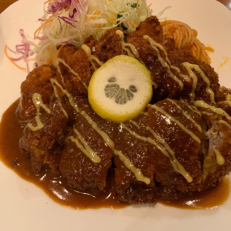 チキンカツ定食(ロイン 三宮店 )