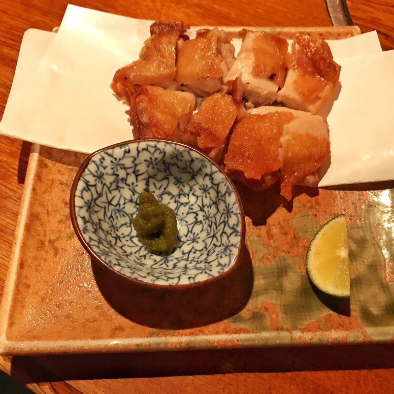 鳥もも肉一枚揚げ(鳥良 蒲田店 （とりよし）)