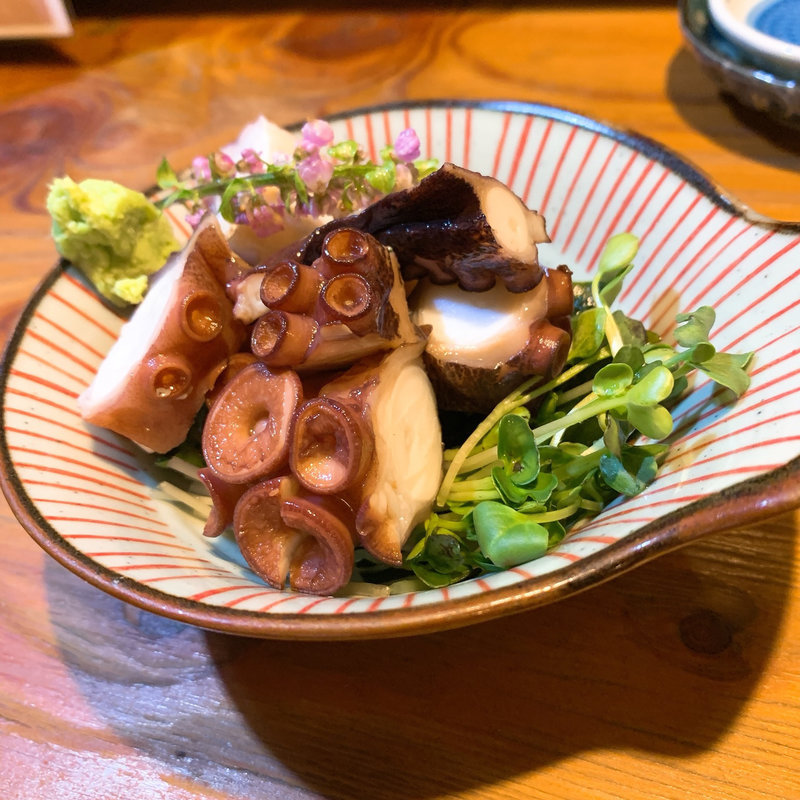 タコ刺身(立ち飲み ますらお)