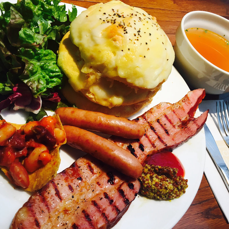 厚切りベーコン＆ウインナープレート(Cafe Blue)