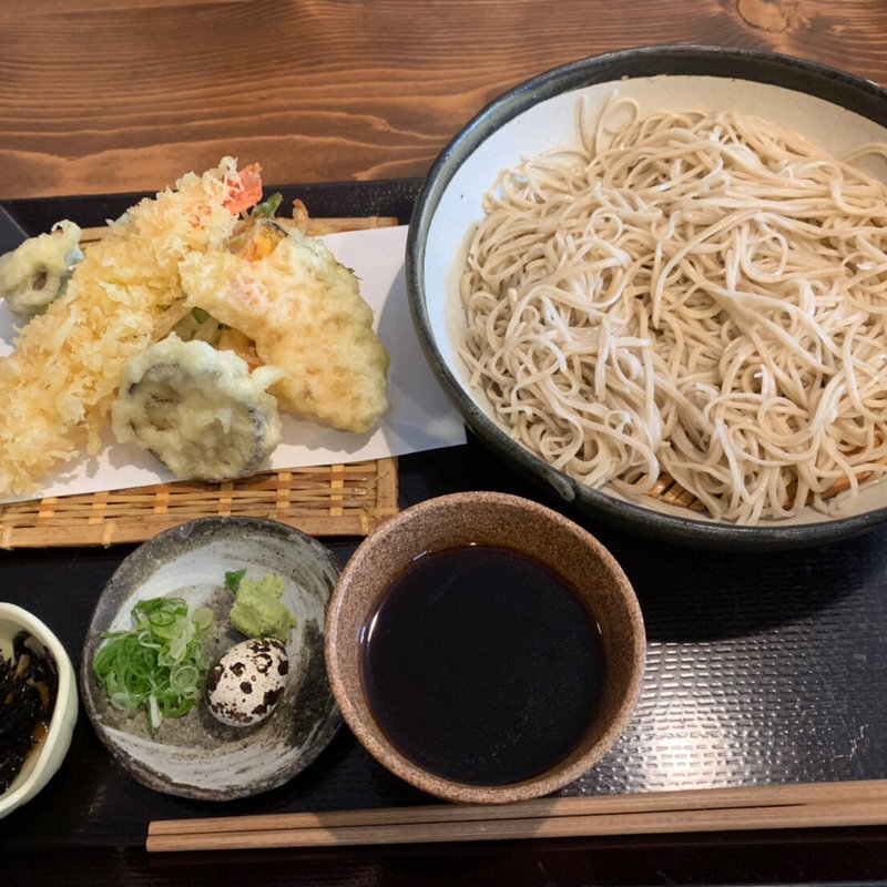 天ざるそば(冷)(手打ちそば 楽庵)
