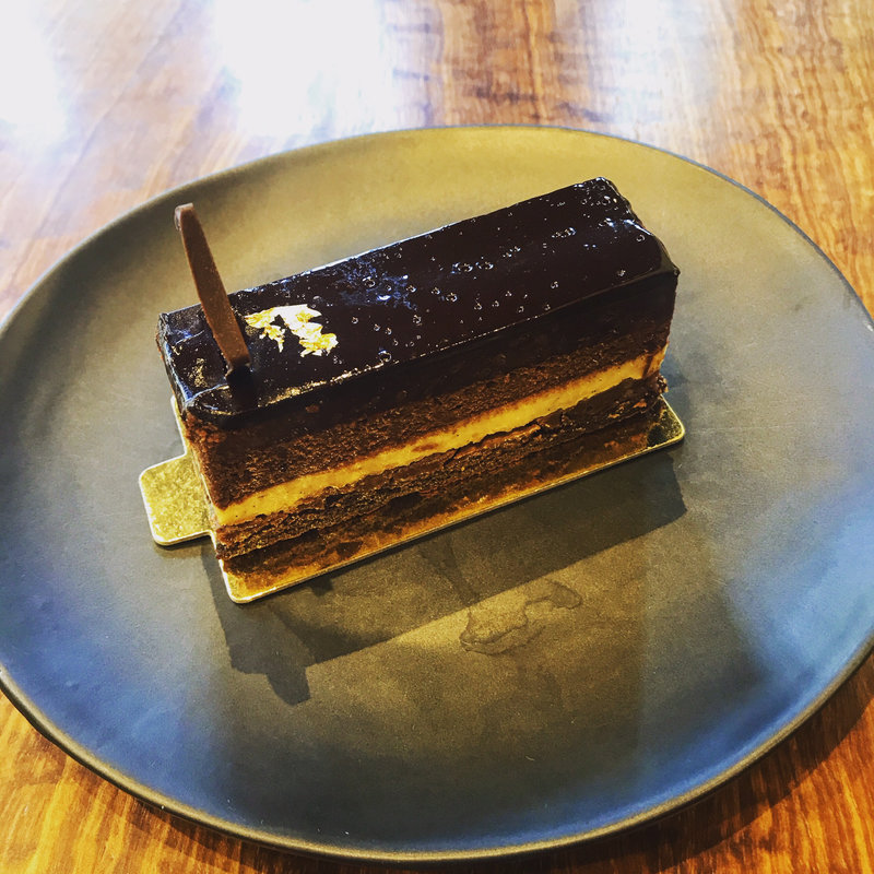 Chocolate & Hazelnut Gateau(Koko Black)