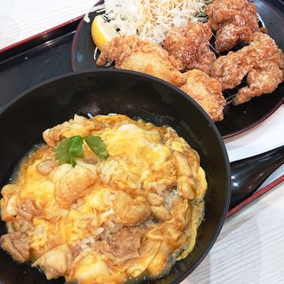 SARAH_ハーフ親子丼と唐揚げセット（6ヶ）(鶏三和 ラゾーナ川崎店)