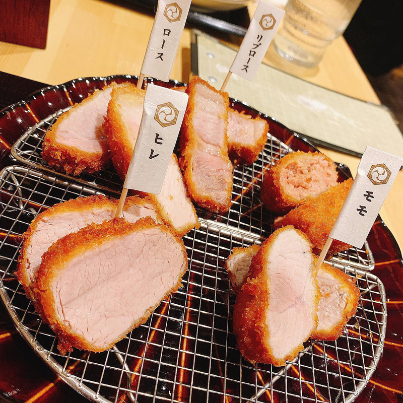 亀かわ定食(とんかつ一頭揚げ　亀かわ)