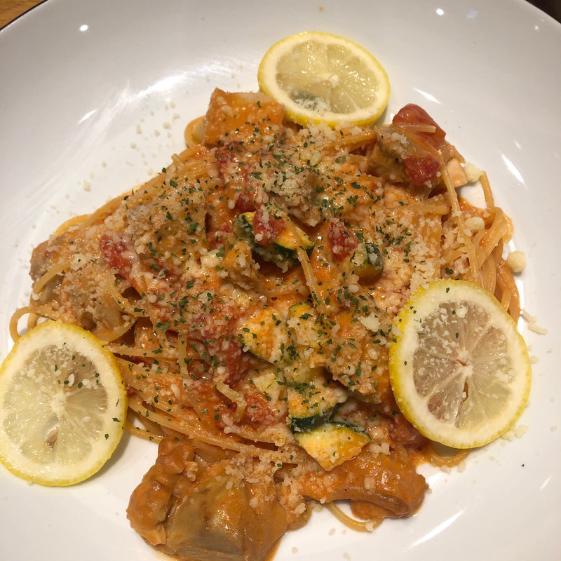 ズッキーニとチキン、レモンのトマトクリームソース(ハタケノパスタ イオンモール京都桂川店 )