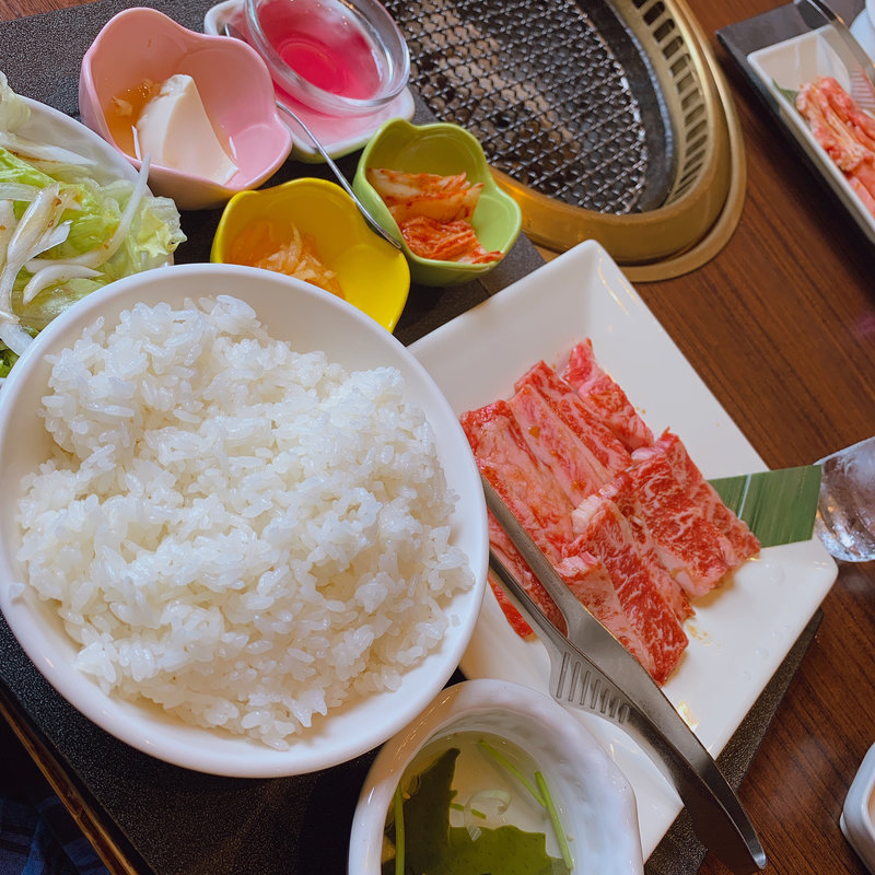和牛ロース&アンガス牛カルビランチ(炭火焼肉 朱苑 浦和根岸店)