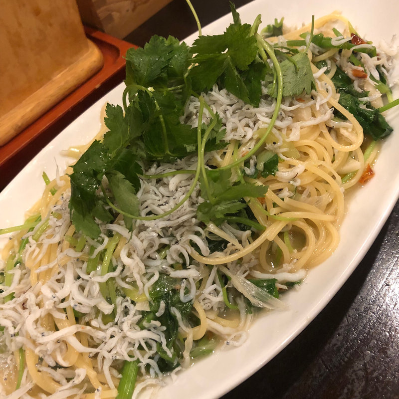 シラスと三つ葉のペペロンチーノ(日欧酒場 神のよだれ 町田店)