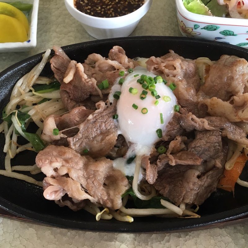 スタミナ鉄板焼定食(皐月ゴルフ倶楽部 佐野コース )