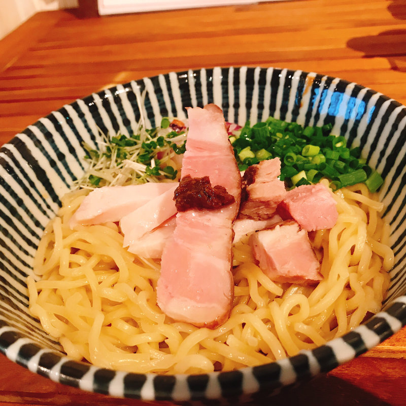 ポルチーニオイルまぜそば(三角)