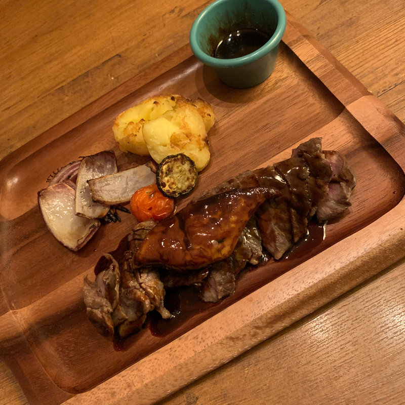 黒毛和牛ロースとフォアグラのミルフィーユ仕立て(PISOLA 明石魚住店)