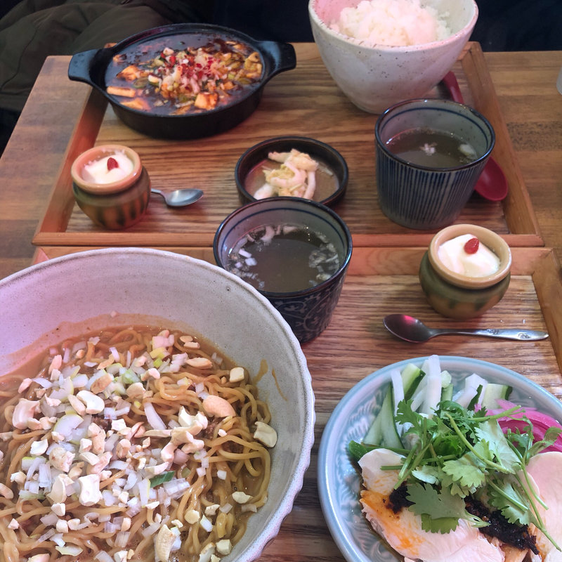 (かかん 本格麻婆豆腐 梶原店)