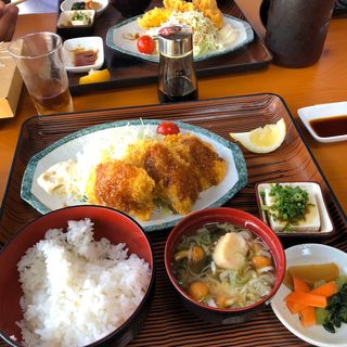 黄金アジフライセット 魚屋の磯料理 まるとし の口コミ一覧 おいしい一皿が集まるグルメコミュニティサービス Sarah