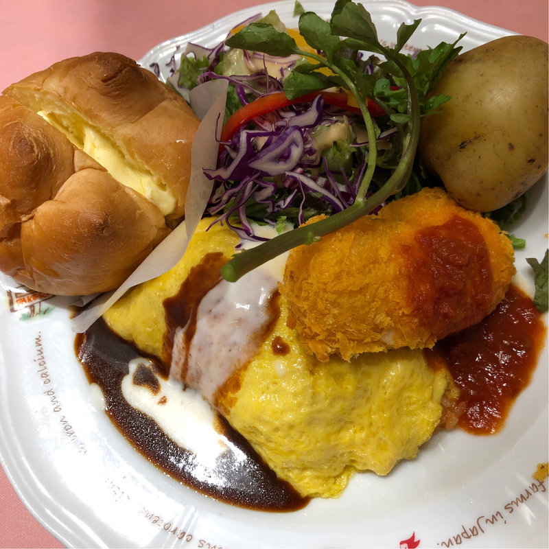 KUKUカニクリームコロッケとオムライス(RAKERU PAN 北千住マルイ店)