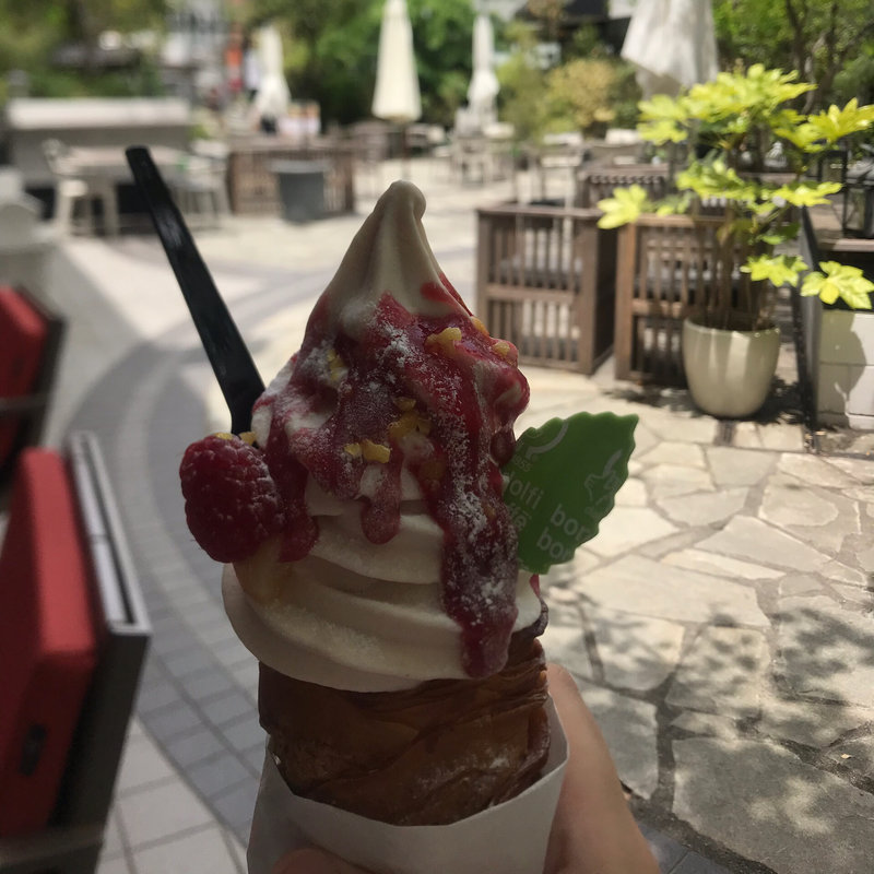 アラゴスタ ピーチ(ボンドルフィ ボンカフェ （BONDOLFIBONCAFFE）)